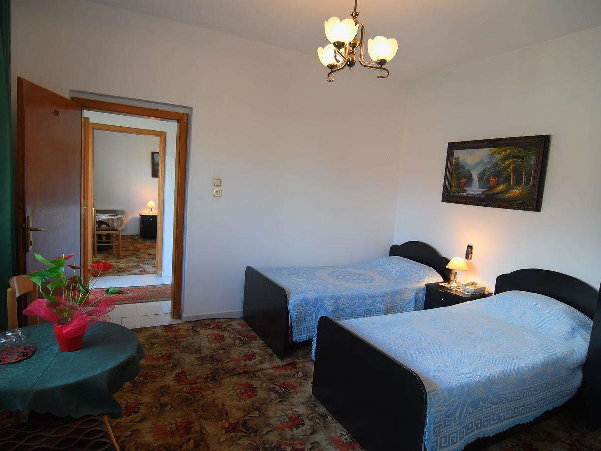 Hotel Haxhiu Τίρανα Εξωτερικό φωτογραφία