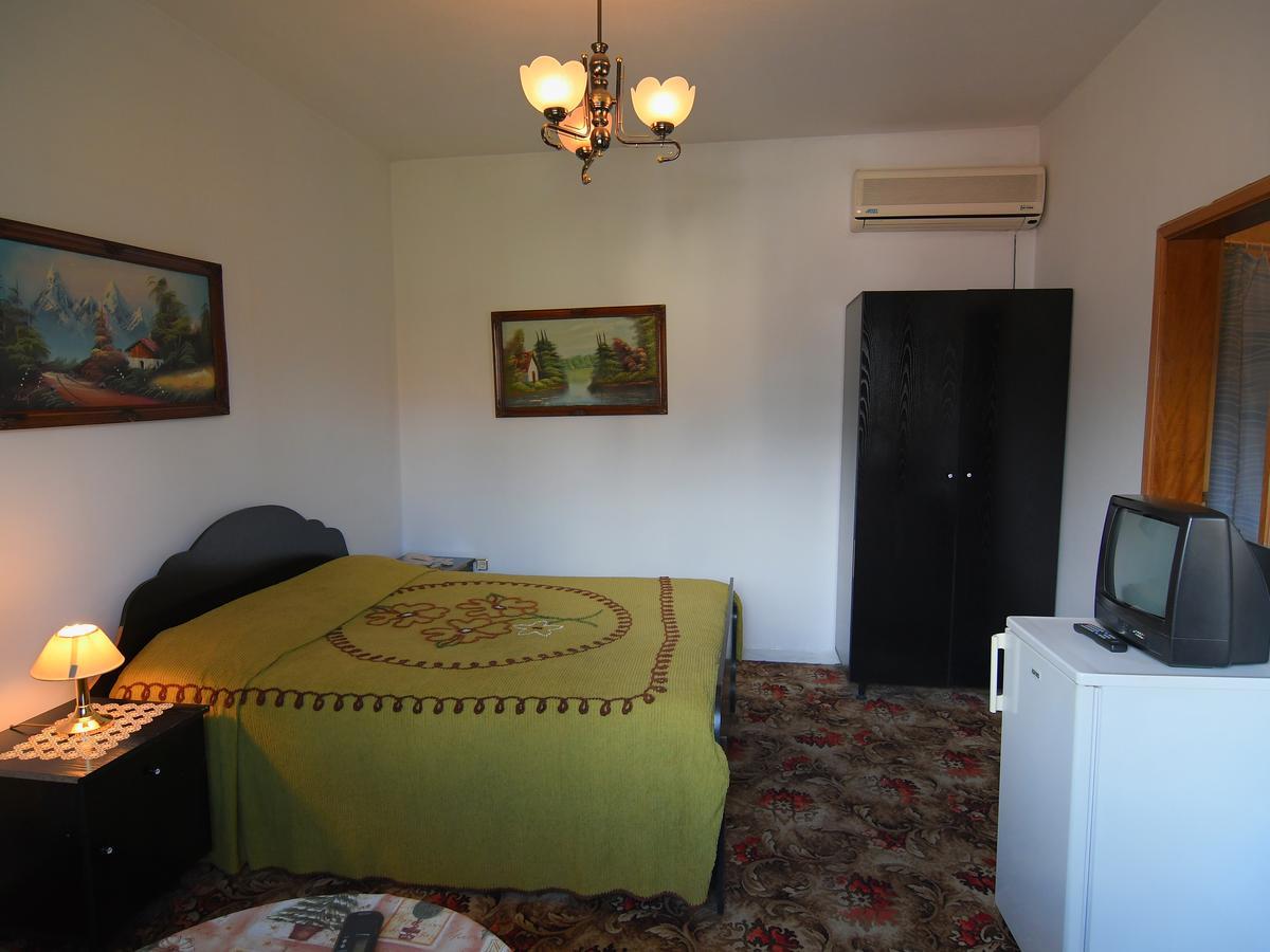 Hotel Haxhiu Τίρανα Εξωτερικό φωτογραφία